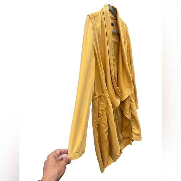 Max Jeans Draped Jacket in Mustard Yellow, Fall Trench Coat, Open Tie Front Coat - Picture 9 of 13
